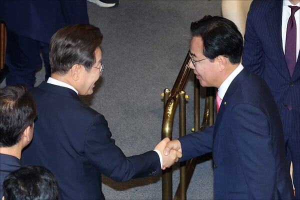 李 대통령, 여야 원내대표 만나 '강선우·이진숙' 의견 청취…“고민해보겠다”