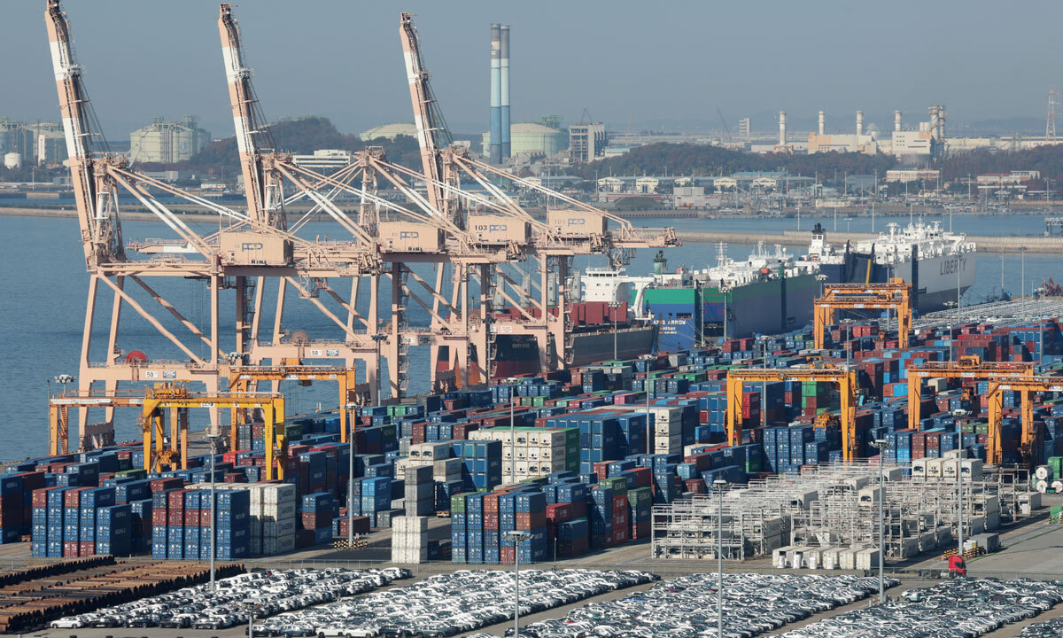 역대 10월 수출 최고치 경신 595억弗… 2024년比 3.5% 증가