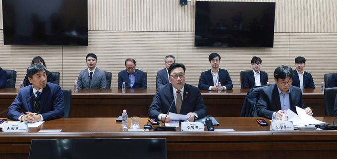 서민 금융·고용·복지 복합지원 …은행·저축銀 등 민간서도 안내