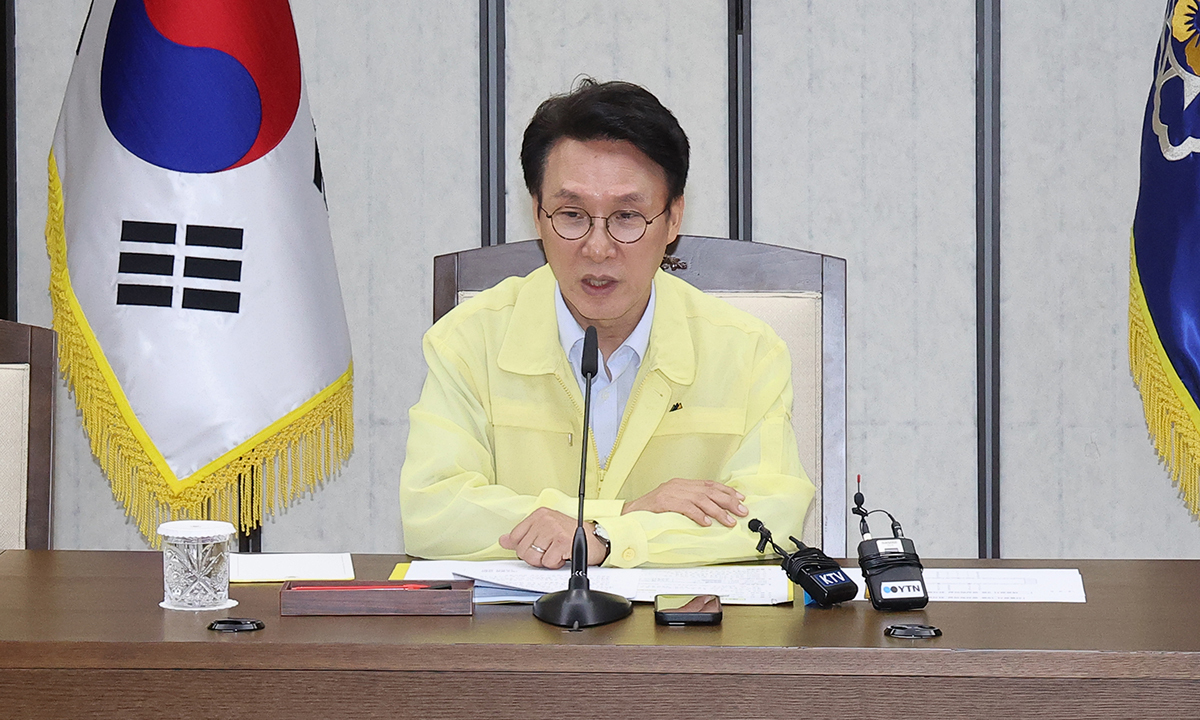김민석 &${esc.h}34;경주 APEC, 안전 관리 빈틈없이 준비해야&${esc.h}34;