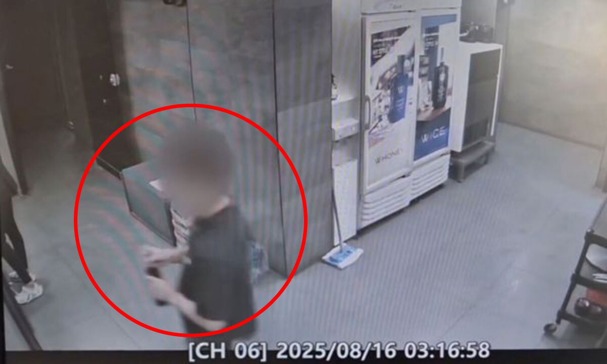 ‘작업’ 친 손님 쓰러지자 방치…그 사이 단골 받다 숨져