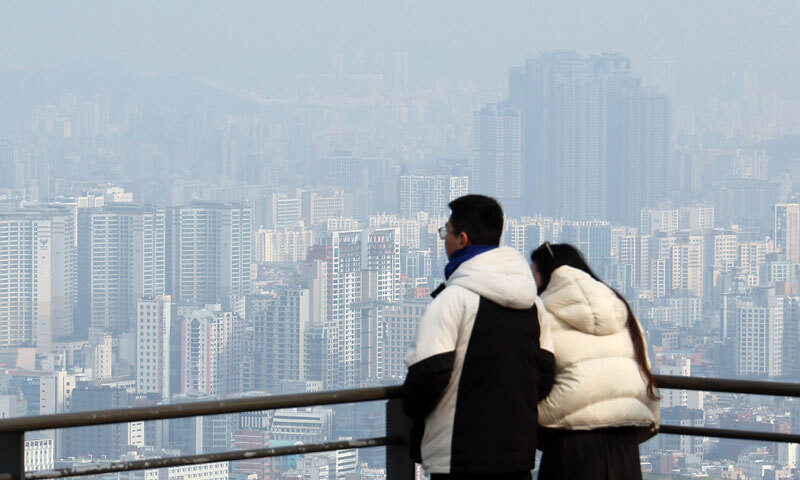 이재명정부 부동산 정책 “효과 있다” 52%·“효과 없다” 44%