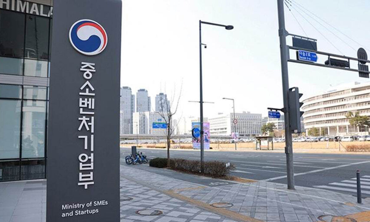 중기부, 정책자금 만기 연장해 고환율 위기 중소기업 지원 