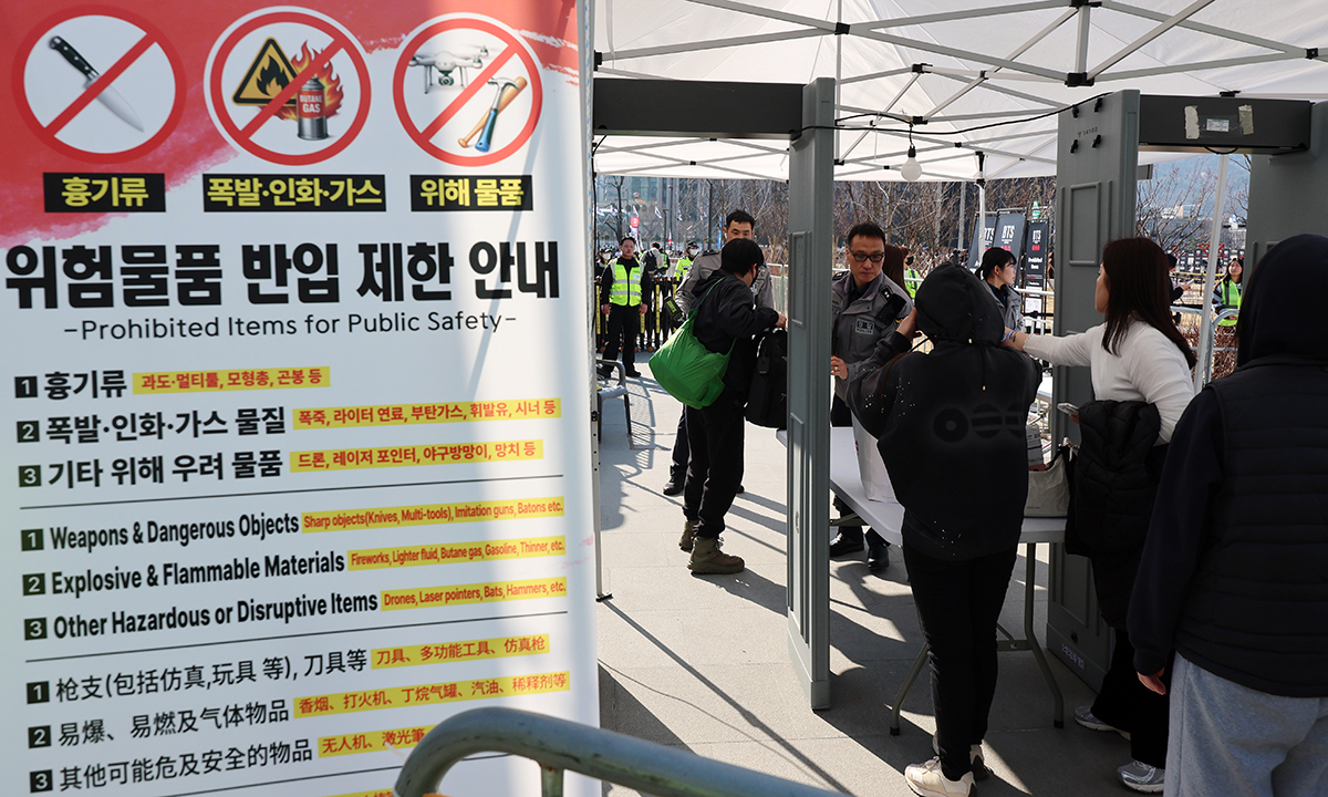 과잉통제 논란에… 경찰 “최악 상황 대비한 것” [심층기획-BTS 완전체 귀환]