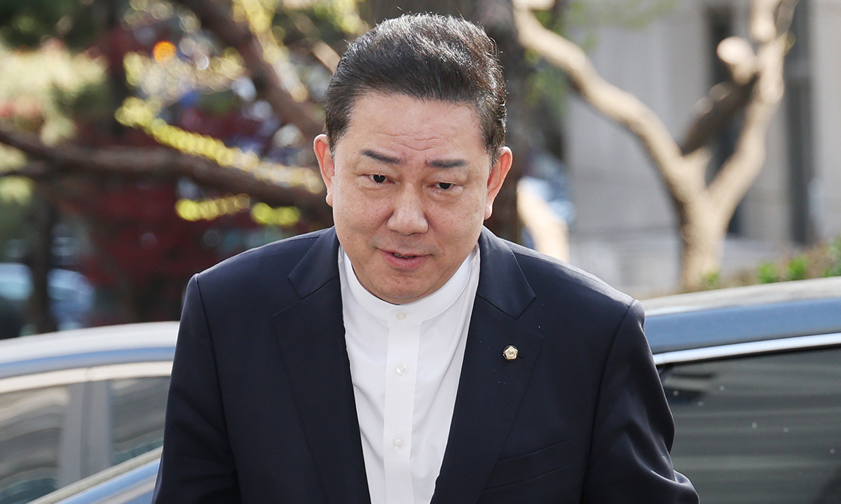 [사사건건] 6번째 피의자 조사 받은 김병기 “구속영장 신청될 리 있겠나” 外