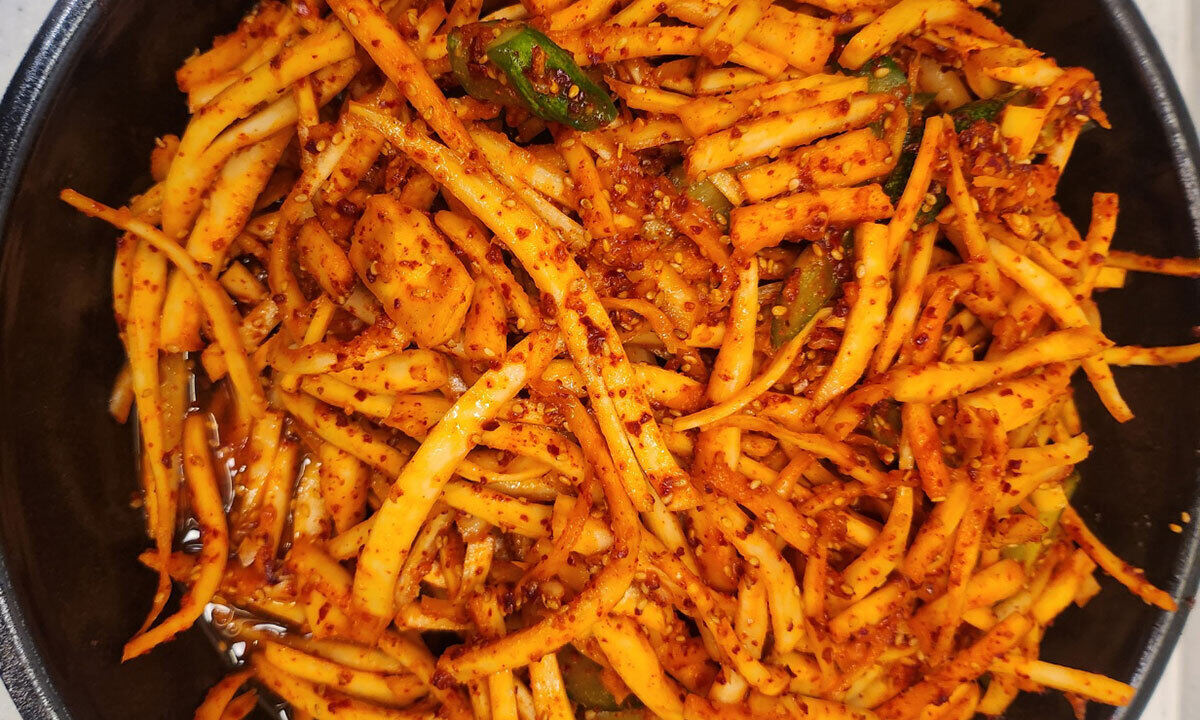 찬물에 만 밥에 도라지무침이면 한 끼 뚝딱!…오십견 잡고 폐 살리는 '사포닌' [FOOD+]