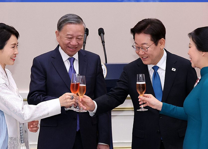 베트남 국빈 방문 李, 22일 또럼 서기장과 정상회담