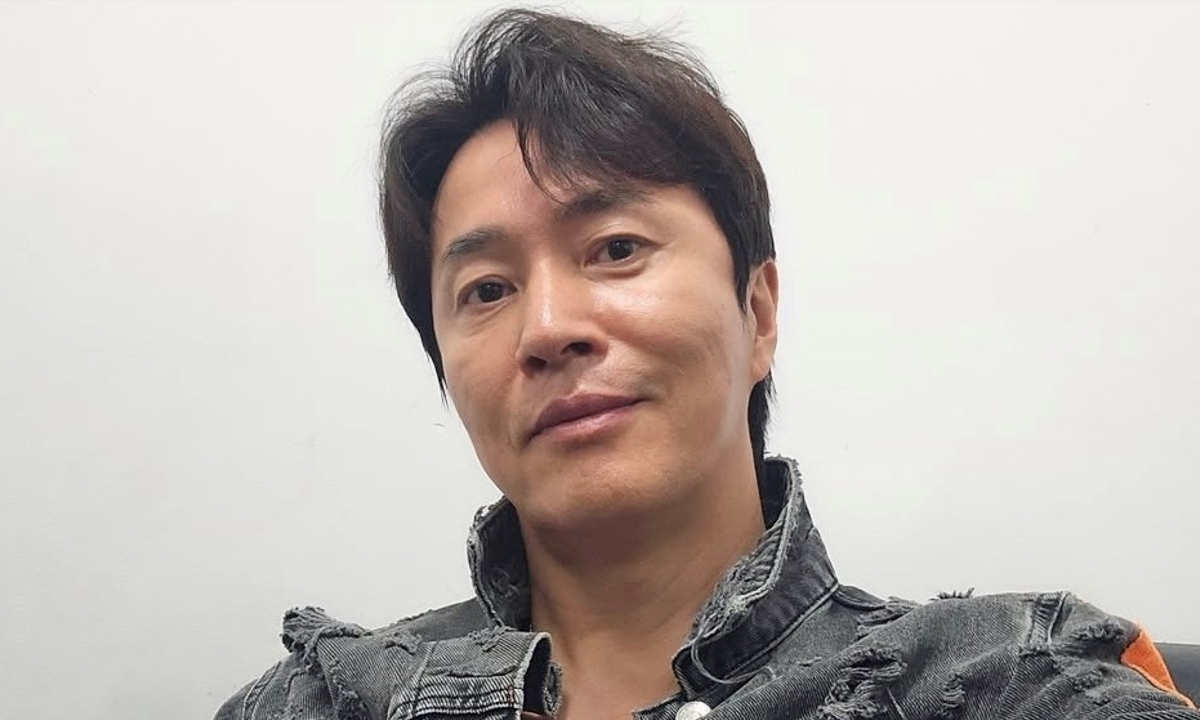 57세에도 턱선 그대로…김정민이 20년째 지킨 ‘독한 습관’ 3가지