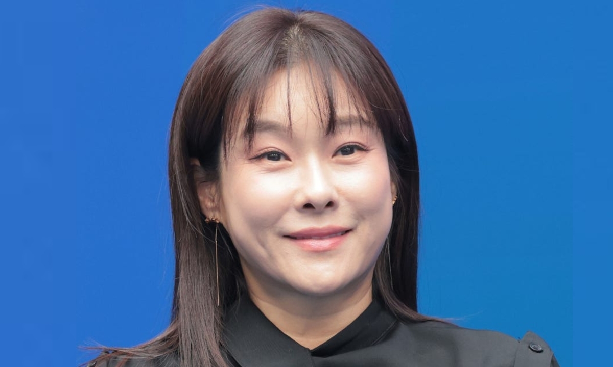 “고기만 먹다 죽을 뻔”…49세 현영, 갱년기 요요 뚫고 4kg 뺀 ‘비결’ [라이프+]