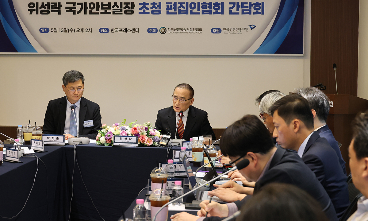 위성락 실장 “美 해상자유구상 동참 검토 중”