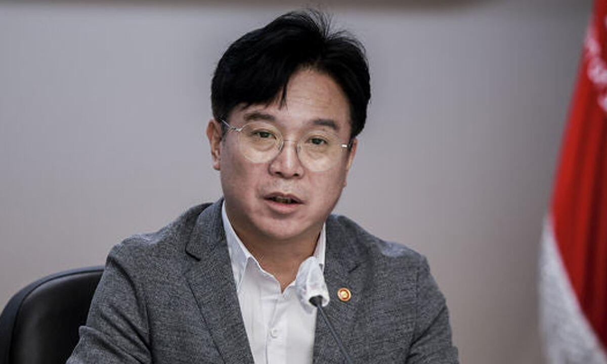 ‘CU 사태’ 봉합 끌어낸 김영훈 노동장관 중재 전면에 [삼성전자 18일 2차 사후조정]