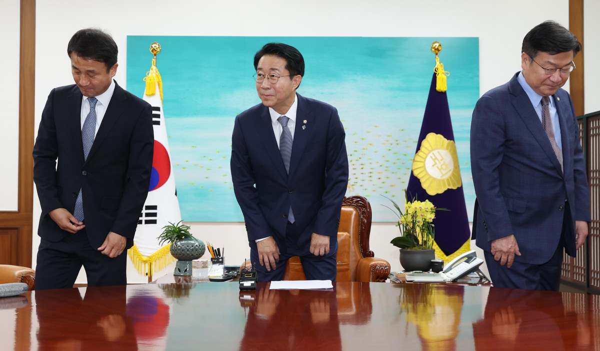 與 “野 26일까지 상임위 명단 내라” 최후통첩
