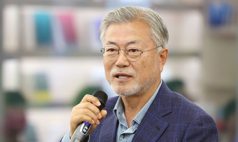 검찰, ‘서해 피격’ 고발 文 전 대통령 불기소…3년7개월만