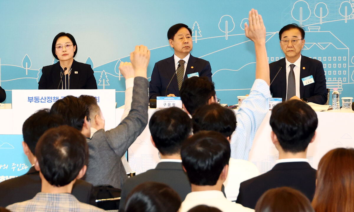 국토장관 “사전청약 제도 보완 검토…당첨자 의견 듣는다”