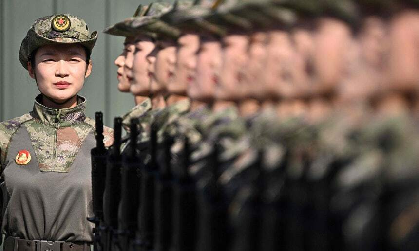 중국공산당이 군대에 집착하는 이유는 [차이나우]