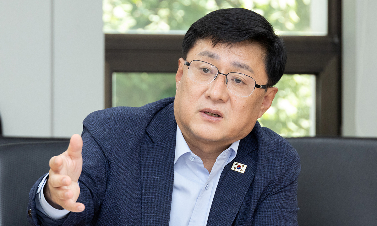 李 주문 따라 반도체산단 전력 공급 최대한 당긴다 [반도체 패권 경쟁 가속]